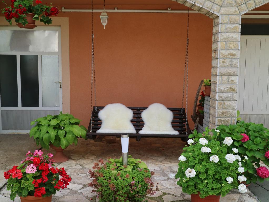 Apartment Luka Kuterevo Exterior photo